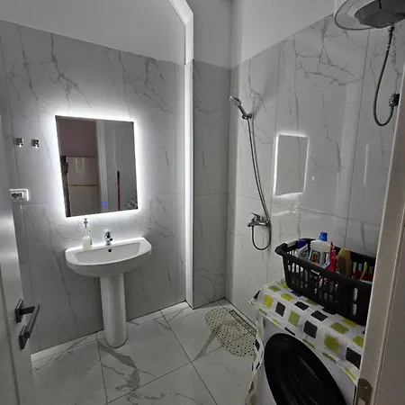 Apartament Golem * Golem (Tirana)